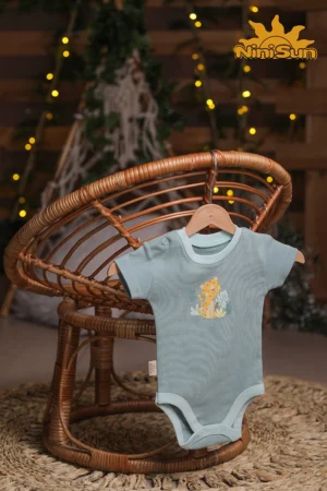 زیر دکمه دار کوتاه پسرانه طرح فارست نی نی سان