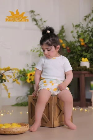 شلوارک دخترانه طرح فلورا