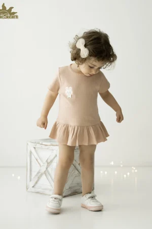 آستین کوتاه دخترانه طرح هپی نی نی سان