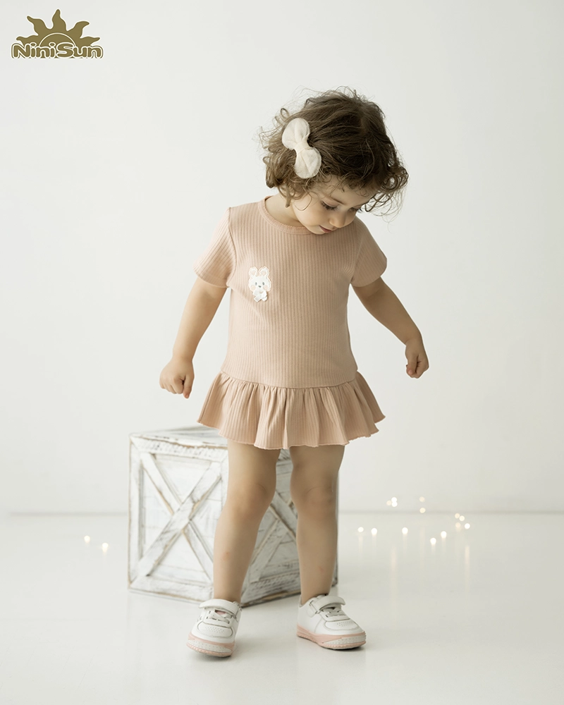 آستین کوتاه دخترانه طرح هپی نی نی سان