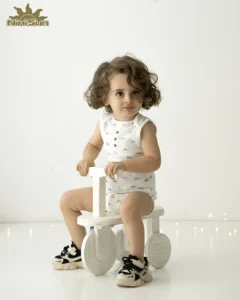 لباس طرح هپی و اسپیدی نی نی سان