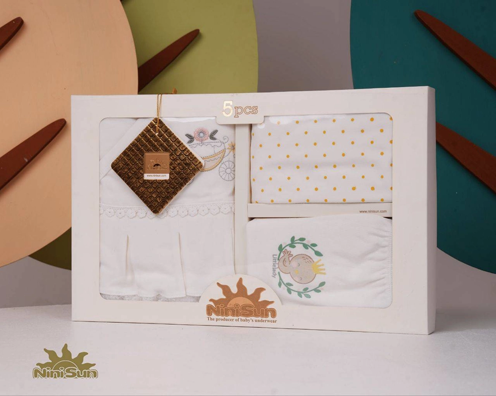 ست 5 تیکه جعبه ای طرح کالسکه نی نی سان